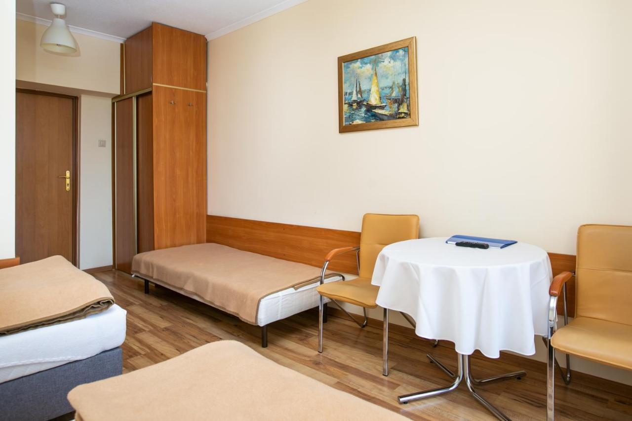 Madohora Slemien Hotel Kocon Ngoại thất bức ảnh